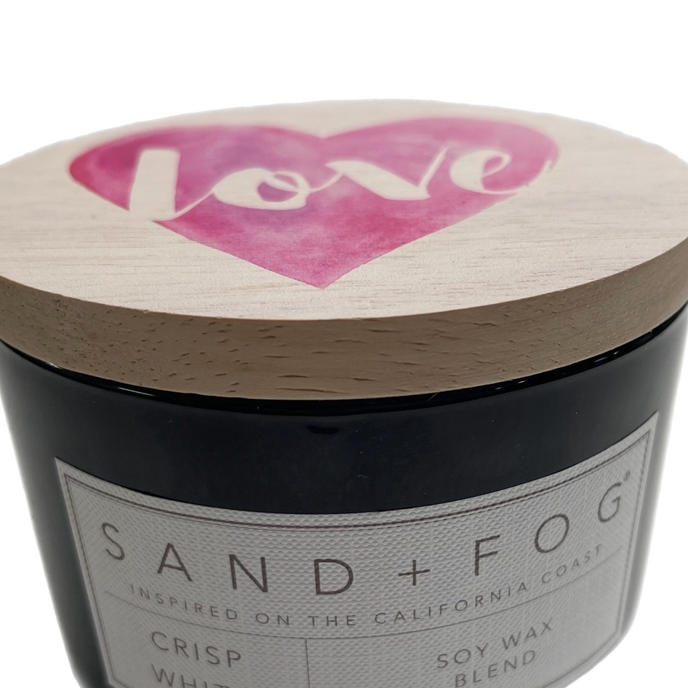 NWT! SAND & FOG Romance / Love “Crisp White” Decorated LOVE Lid